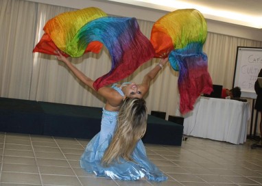 No dia da Dança Árabe conheça a arte de Halima Rayah:uma bailarina de Pernambuco para o mundo!