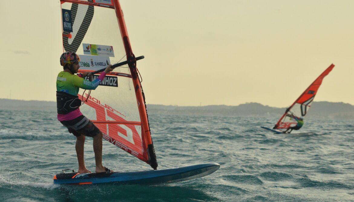 PHOTO-2025-11-28-19-35-42 (1)